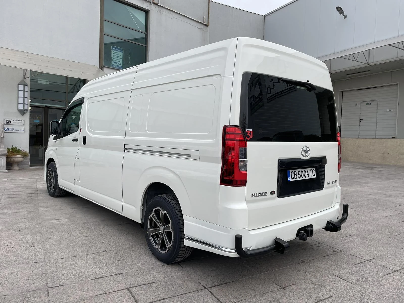 Toyota Hiace VXR V6 - изображение 4