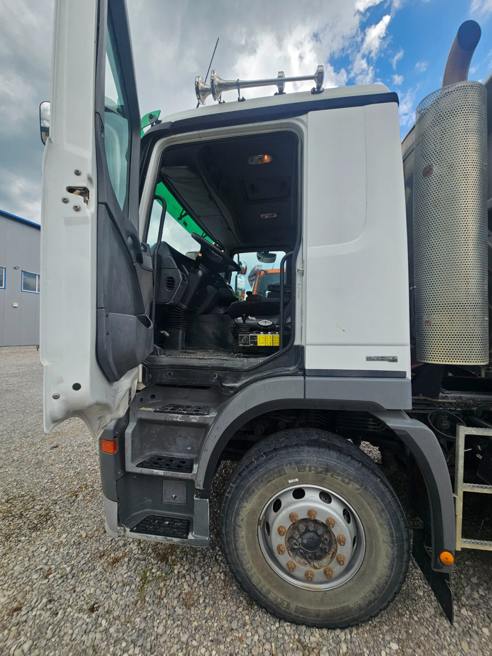 Mercedes-Benz Actros 4146 - изображение 4