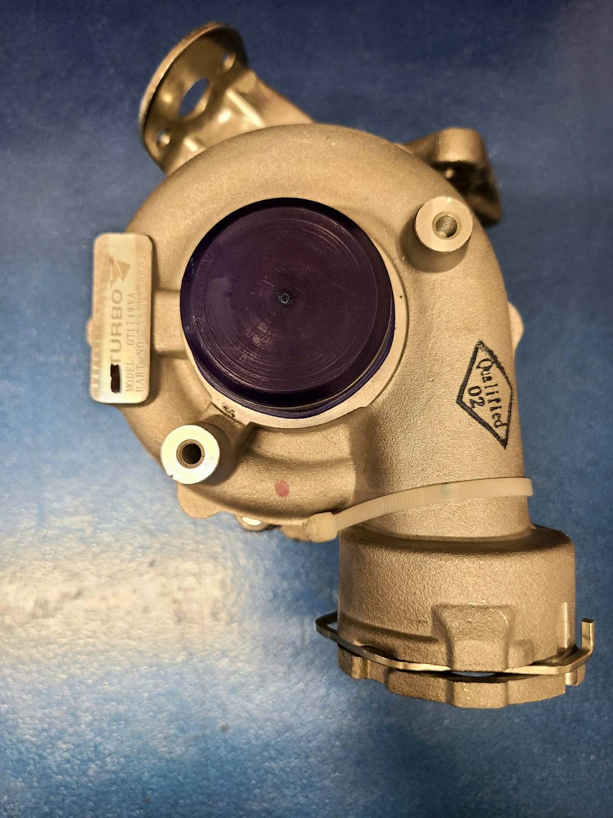  758219-002 | Mobile.bg   2