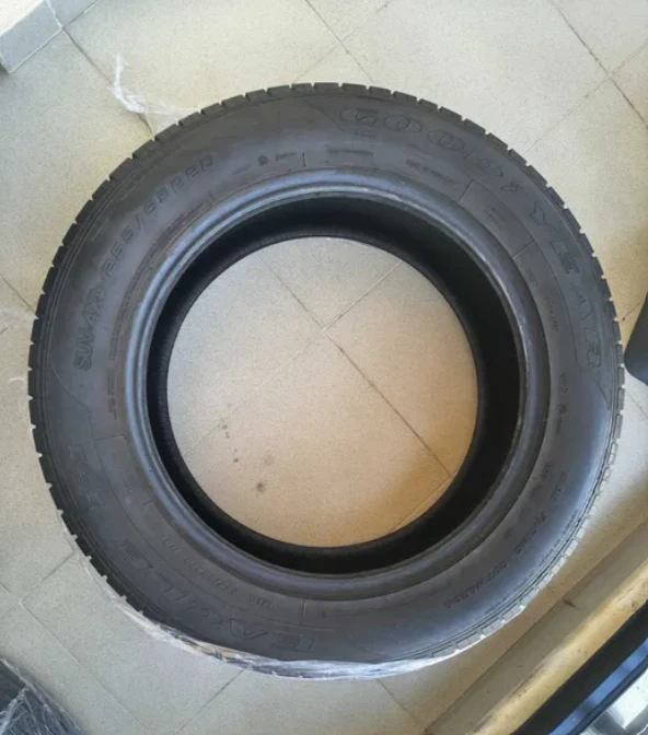 Гуми Летни 255/55R20, снимка 2 - Гуми и джанти - 52957290