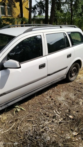Opel Astra 1, 7 дти, снимка 3
