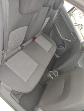 Seat Toledo 1.6TDI. Отличен. Внос , снимка 13 - Автомобили и джипове - 43660549