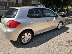 Toyota Auris 1.6, снимка 2