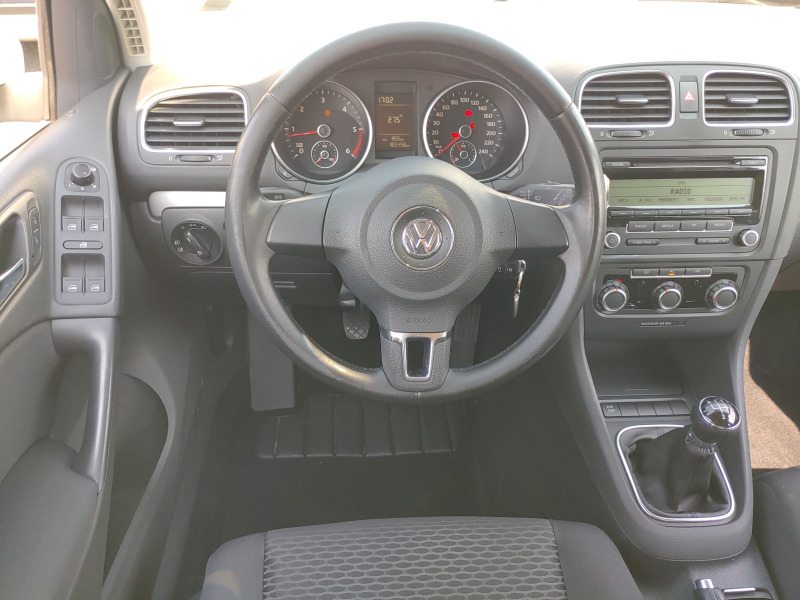 VW Golf 1.6TDI-Има видеоклип към обявата!, снимка 9 - Автомобили и джипове - 41002292