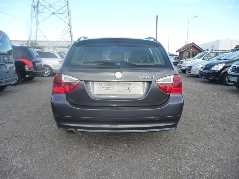 BMW 320 2.0D ПЕРФЕКТНО , снимка 6 - Автомобили и джипове - 45541575