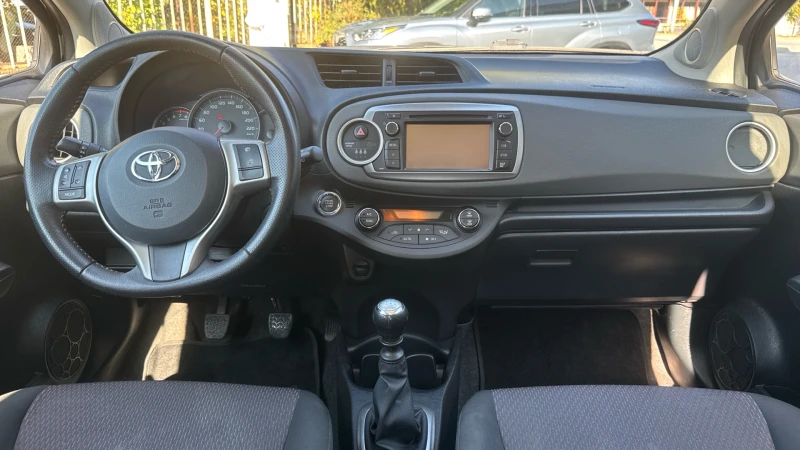 Toyota Yaris SOL PANORAMA, снимка 16 - Автомобили и джипове - 47378003