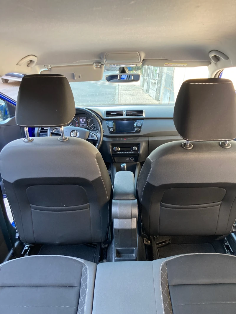 Skoda Fabia, снимка 8 - Автомобили и джипове - 52587395