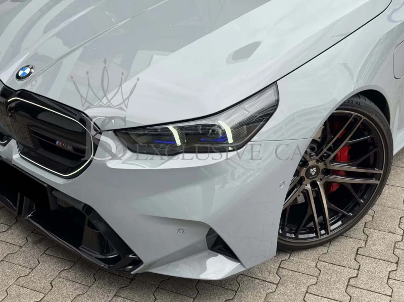 BMW M5 BOWERS & WILKINS* 22"* 360* ОБДУХВАНЕ* , снимка 3 - Автомобили и джипове - 51965199