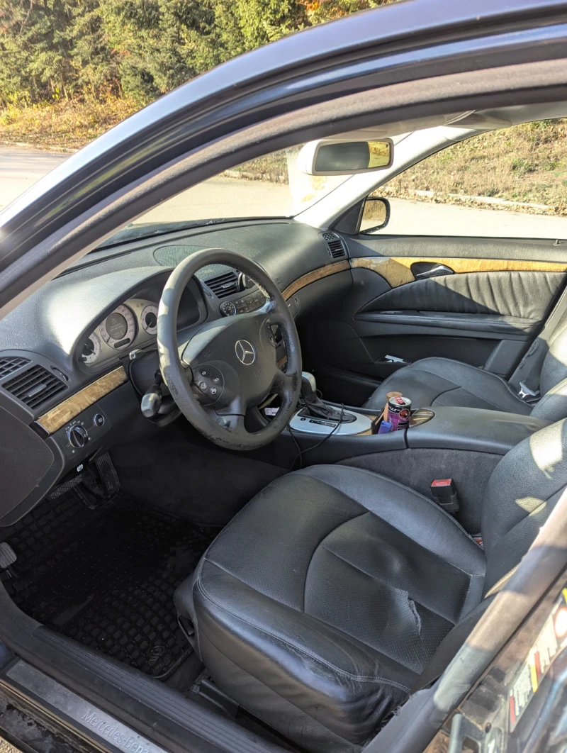 Mercedes-Benz E 280 Avant-garde , снимка 8 - Автомобили и джипове - 52547020