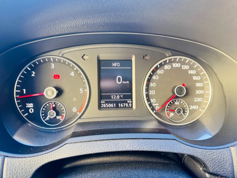 VW Sharan 2.0tdi* SKY* 170, снимка 13 - Автомобили и джипове - 52739605