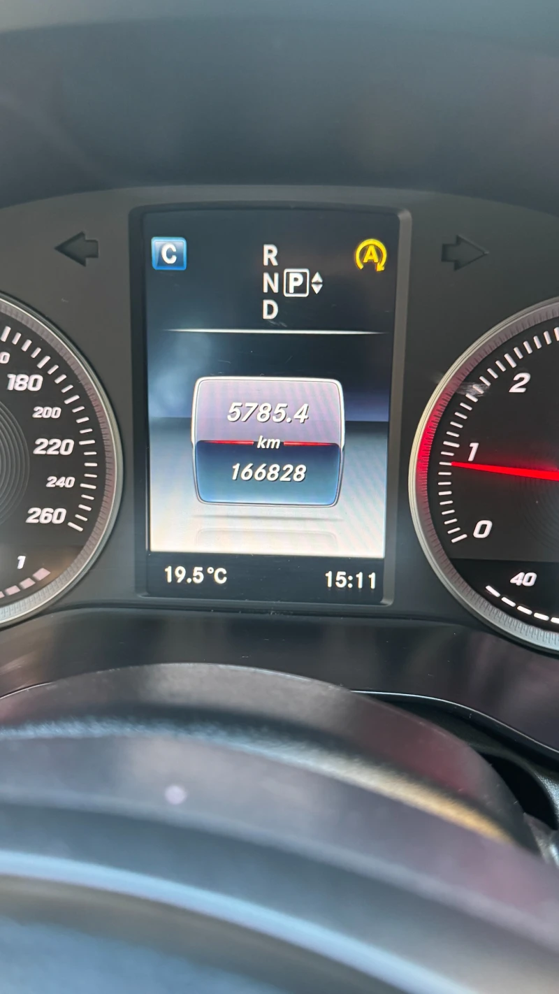 Mercedes-Benz C 180, снимка 14 - Автомобили и джипове - 53120020