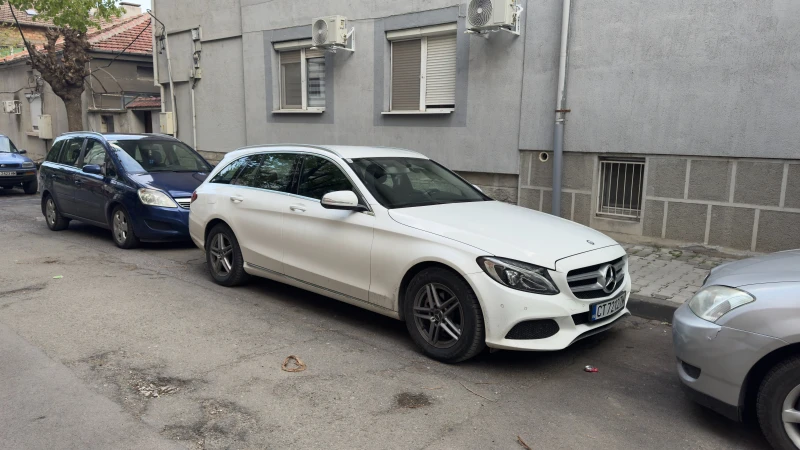 Mercedes-Benz C 180, снимка 2 - Автомобили и джипове - 53120020