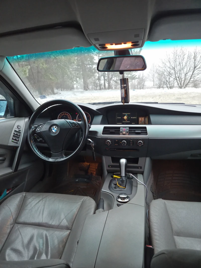 BMW 525, снимка 11 - Автомобили и джипове - 53218201