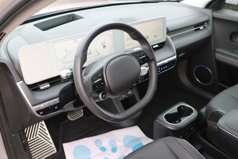 Hyundai Ioniq 5 UNIQ/325HP/4WD/PANO/360/MEMO/HUD/LED/CPLAY/719g, снимка 7 - Автомобили и джипове - 53243099
