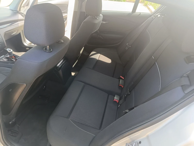 BMW 118, снимка 15 - Автомобили и джипове - 53468657