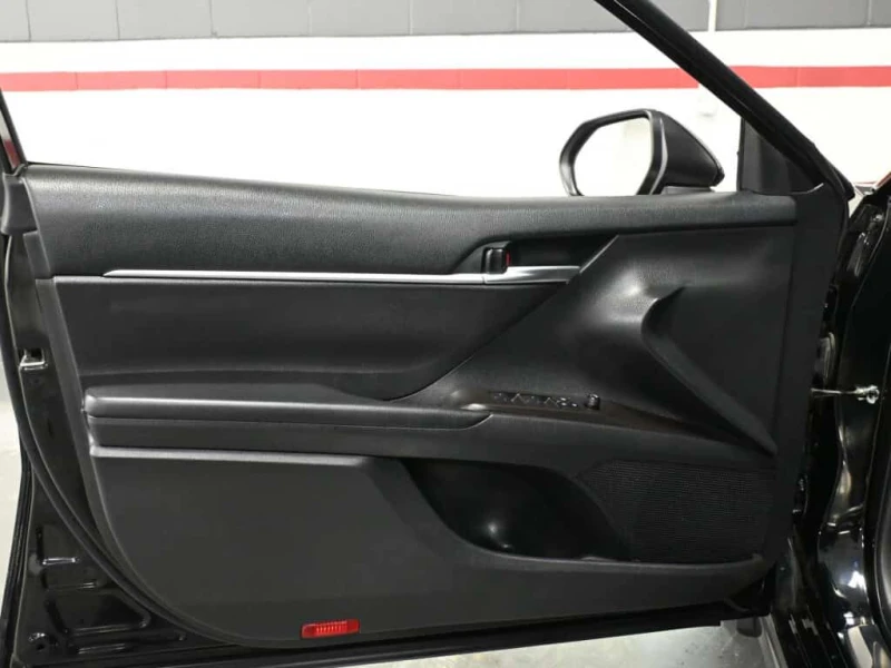 Toyota Camry * SE Leather Heated Seats Radar Cruise * CARFAX * , снимка 8 - Автомобили и джипове - 53515677