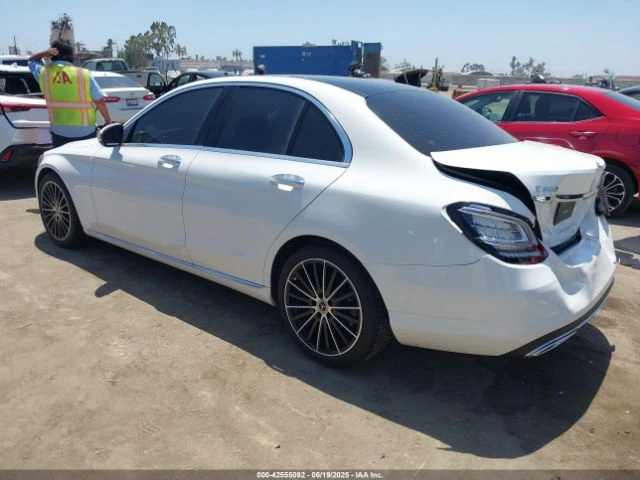 Mercedes-Benz C 300  - изображение 5
