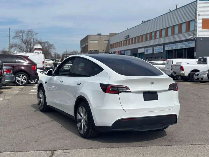 Tesla Model Y Standard Range, снимка 4 - Автомобили и джипове - 54228525