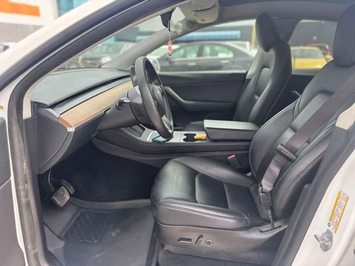 Tesla Model Y Standard Range, снимка 8 - Автомобили и джипове - 54228525