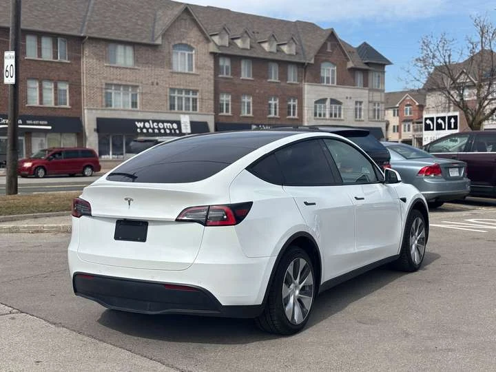 Tesla Model Y Standard Range, снимка 3 - Автомобили и джипове - 54228525