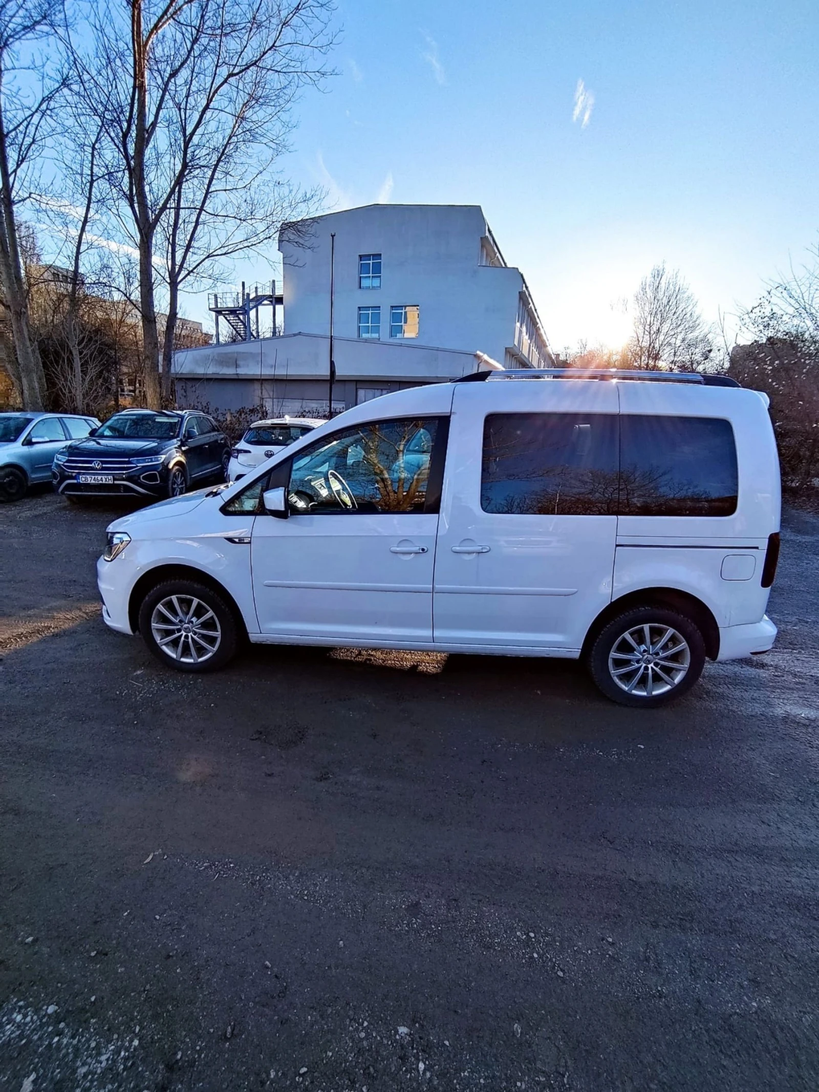 VW Caddy 1.4 TGI УНИКАТ - изображение 4