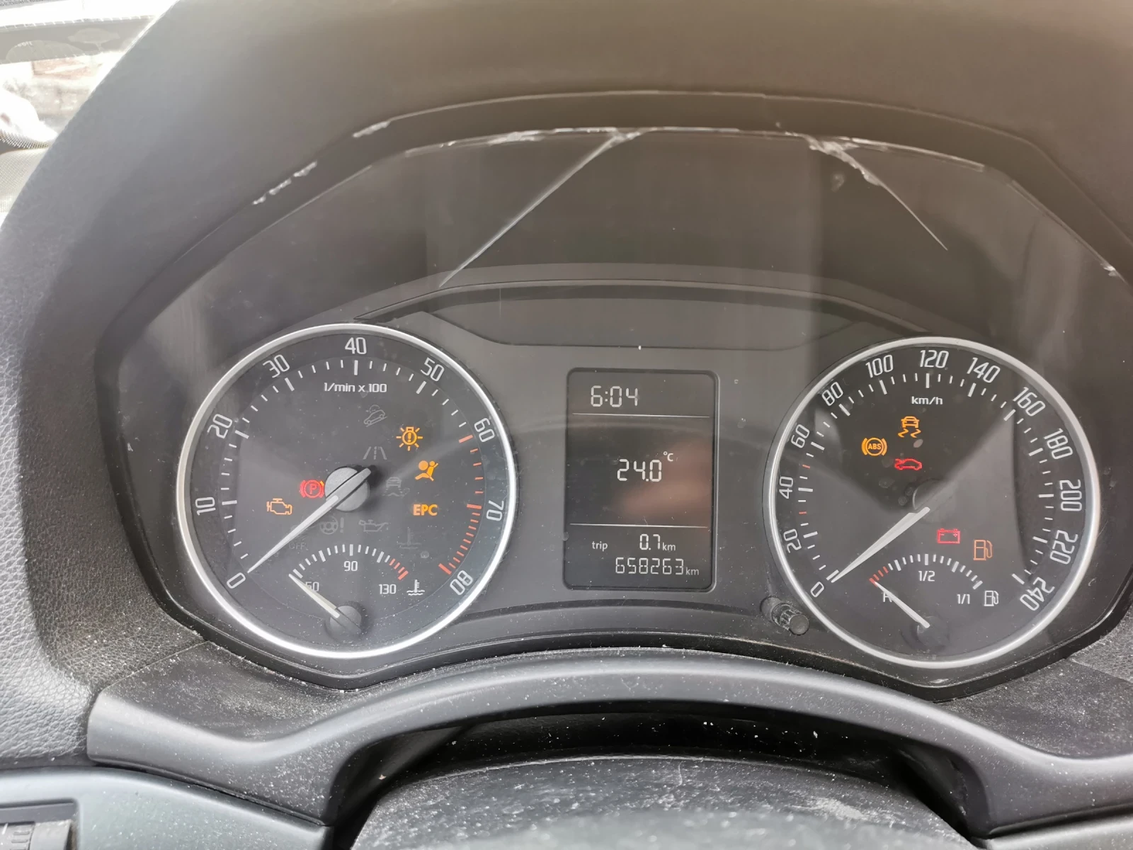 Skoda Octavia 1.6 16V - изображение 2