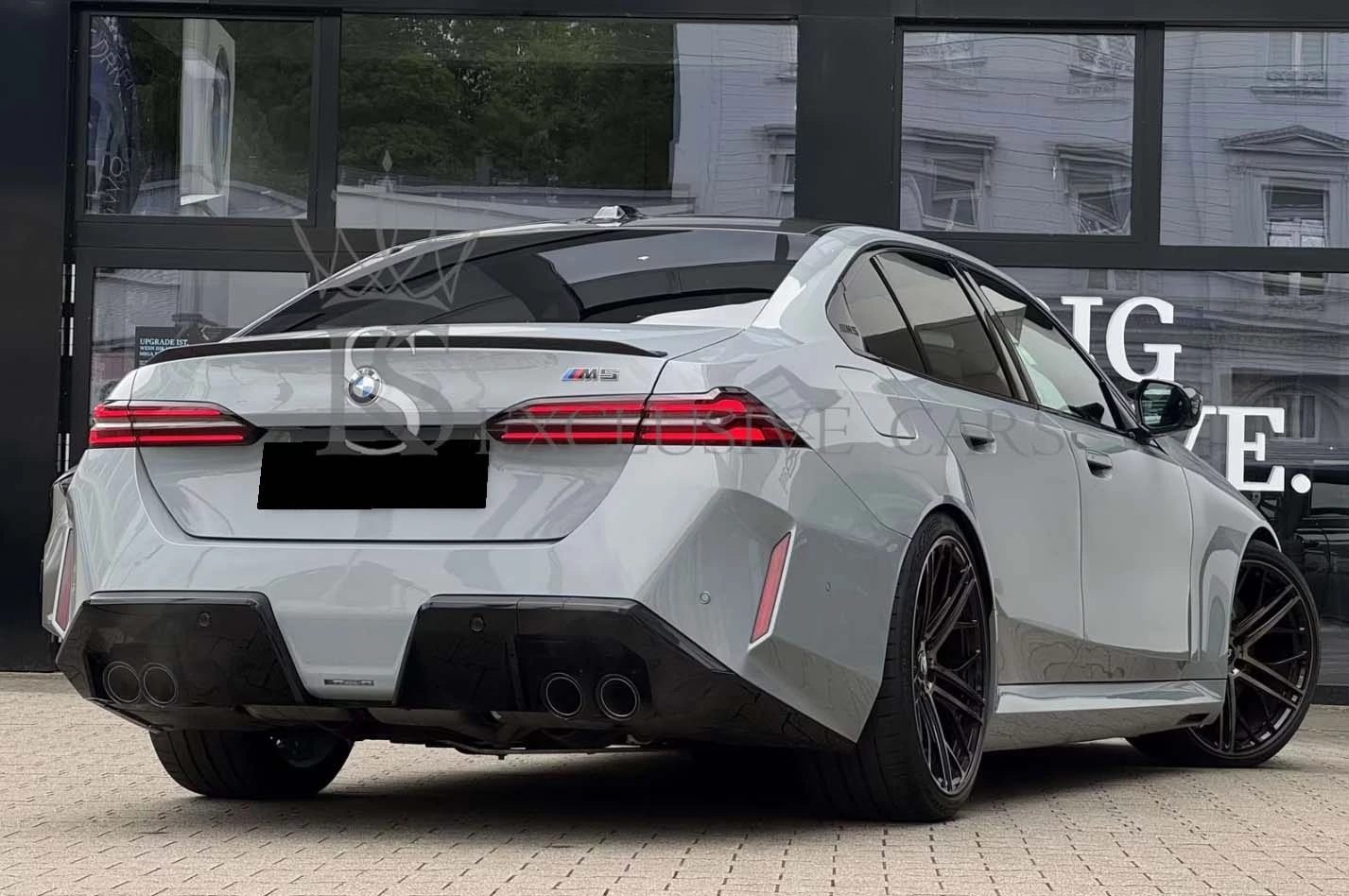 BMW M5 BOWERS & WILKINS* 22"* 360* ОБДУХВАНЕ*  - изображение 4