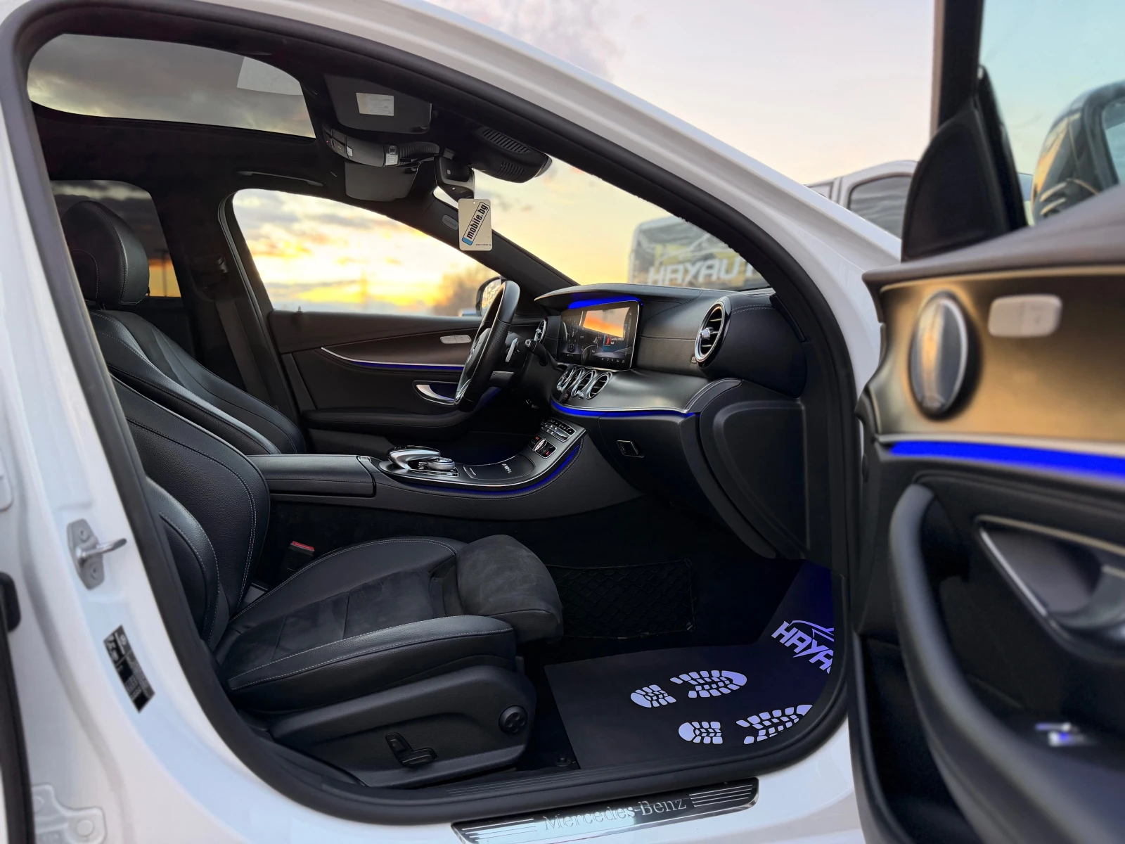 Mercedes-Benz E 350 d= 63 AMG= BURMESTER= PANORAMA= 360* CAMERA=  | Mobile.bg   11