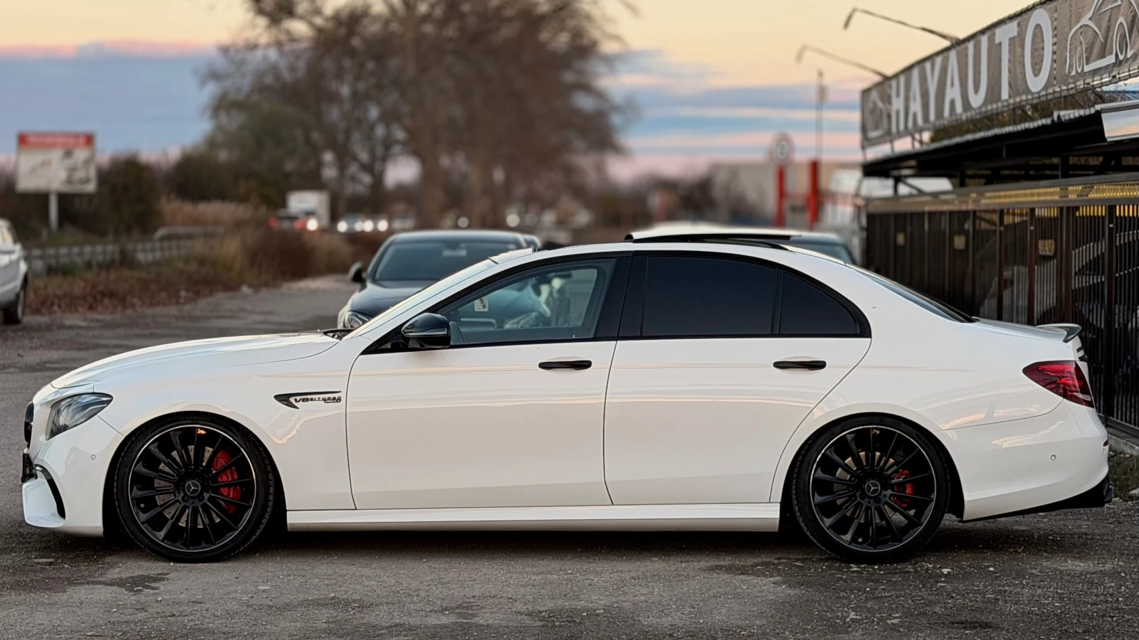 Mercedes-Benz E 350 d= 63 AMG= BURMESTER= PANORAMA= 360* CAMERA=  - изображение 8
