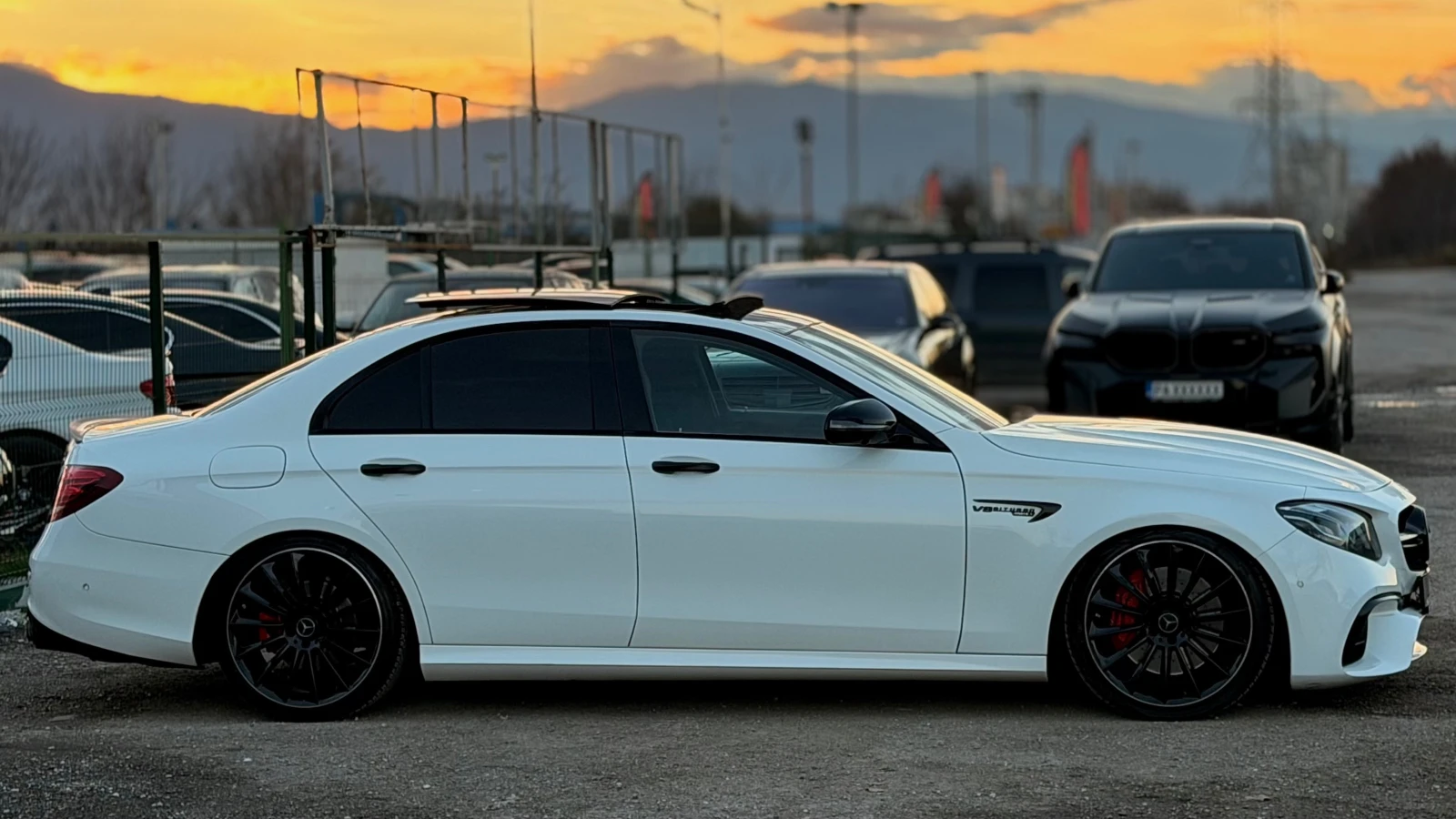 Mercedes-Benz E 350 d= 63 AMG= BURMESTER= PANORAMA= 360* CAMERA=  - изображение 4