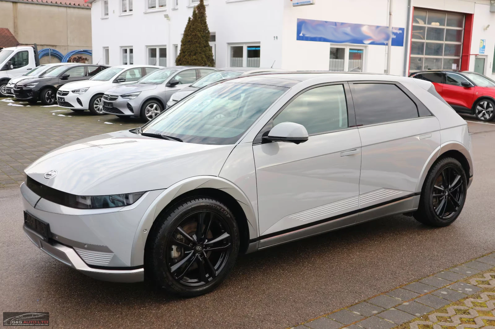 Hyundai Ioniq 5 UNIQ/325HP/4WD/PANO/360/MEMO/HUD/LED/CPLAY/719g | Mobile.bg � ����������� 1