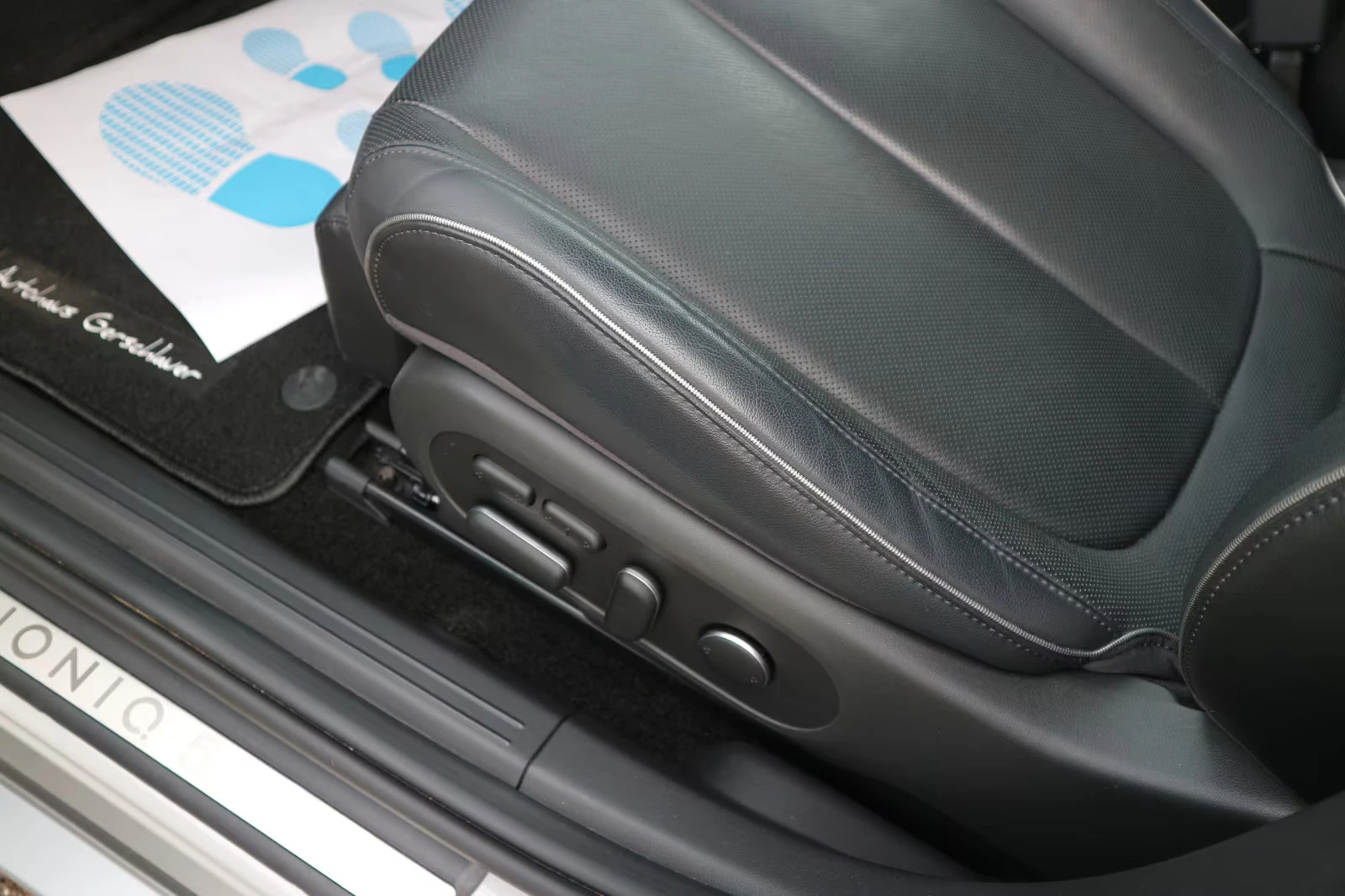 Hyundai Ioniq 5 UNIQ/325HP/4WD/PANO/360/MEMO/HUD/LED/CPLAY/719g | Mobile.bg � ����������� 12