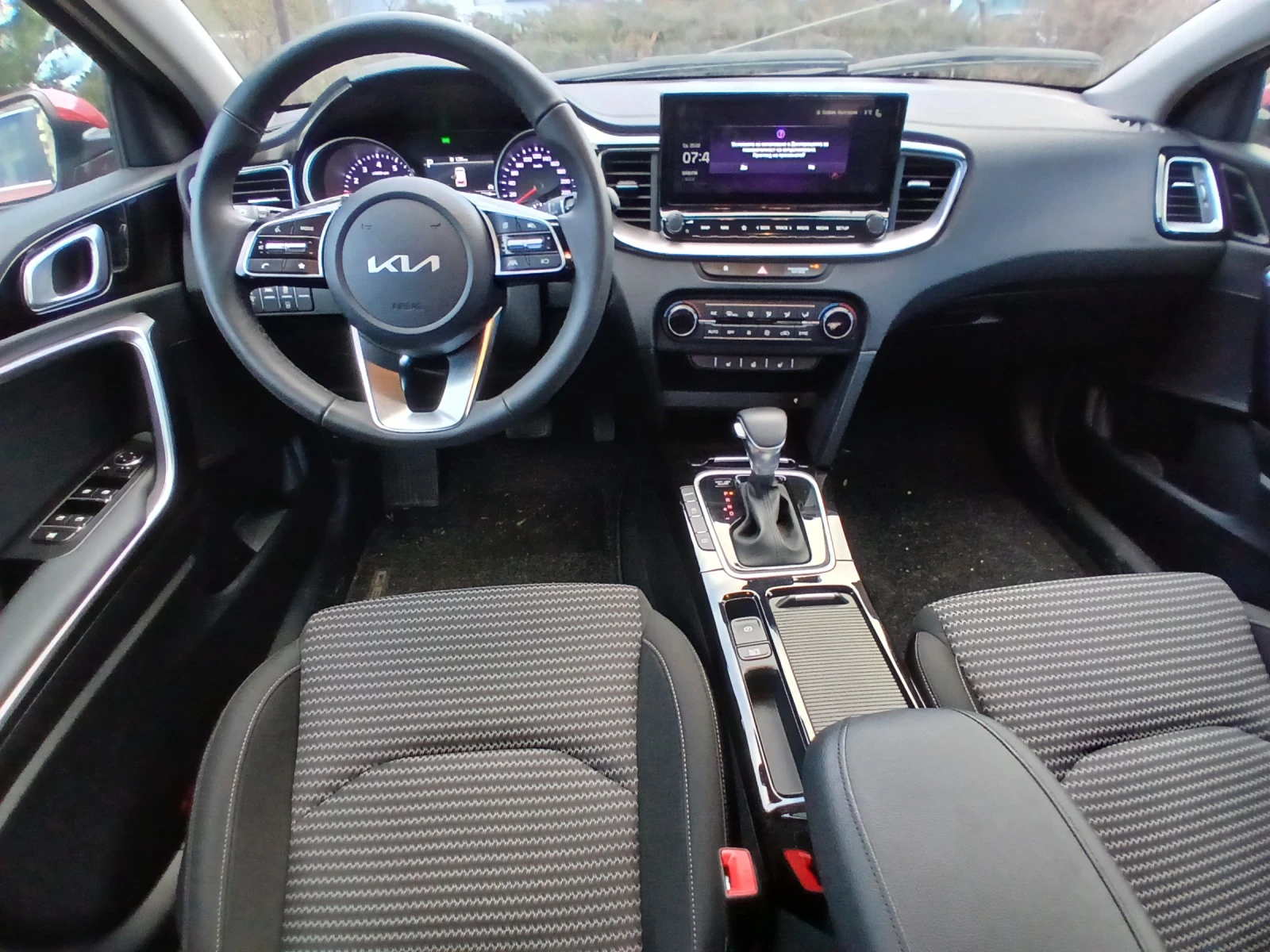 Kia Ceed Executive benzin, снимка 11 - Автомобили и джипове - 53613834