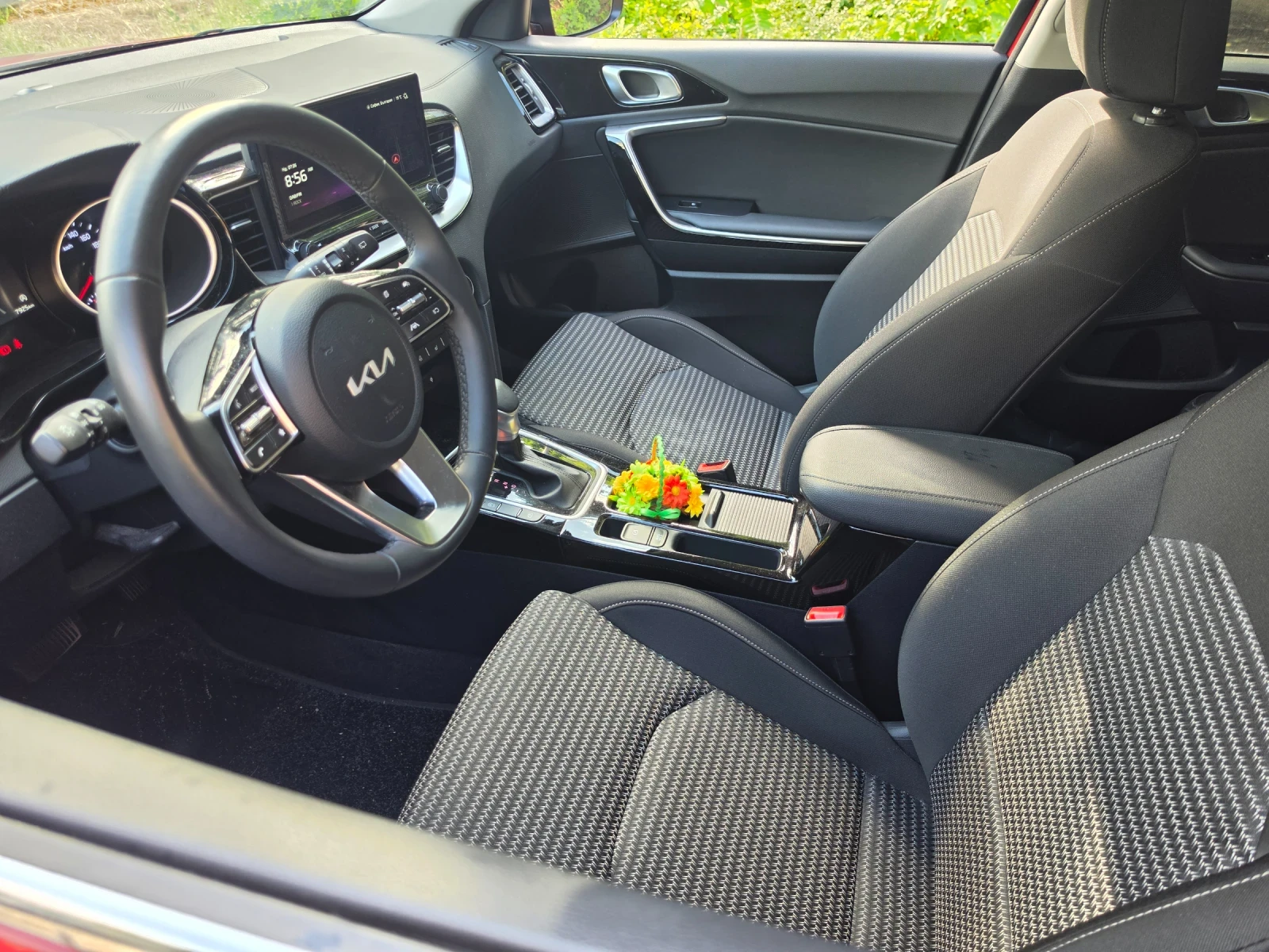 Kia Ceed Executive benzin, снимка 10 - Автомобили и джипове - 53613834