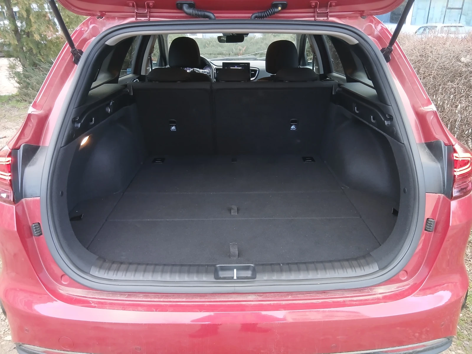 Kia Ceed Executive benzin, снимка 6 - Автомобили и джипове - 53613834