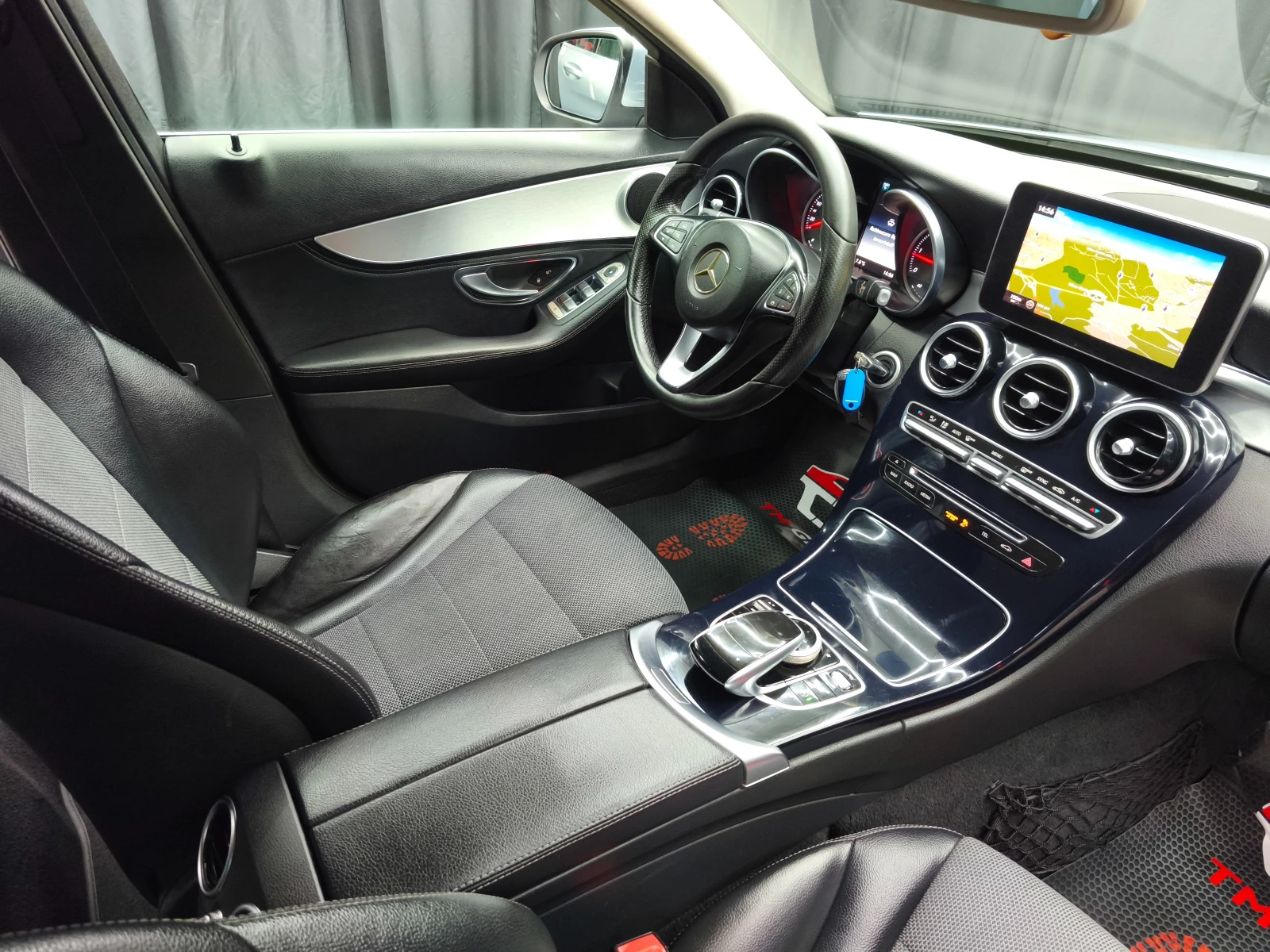 Mercedes-Benz C 220 CDI Automatic * AMG* 170k.c Euro6B, снимка 12 - Автомобили и джипове - 53898816