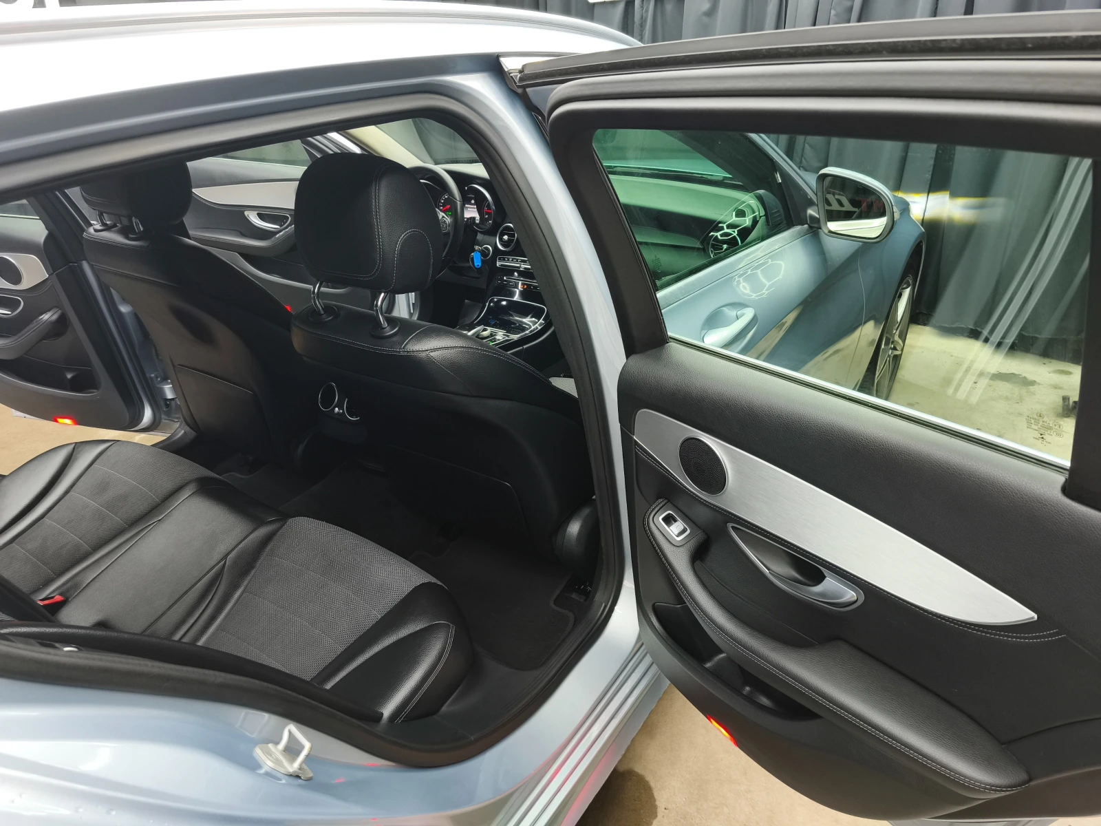 Mercedes-Benz C 220 CDI Automatic * AMG* 170k.c Euro6B, снимка 10 - Автомобили и джипове - 53898816