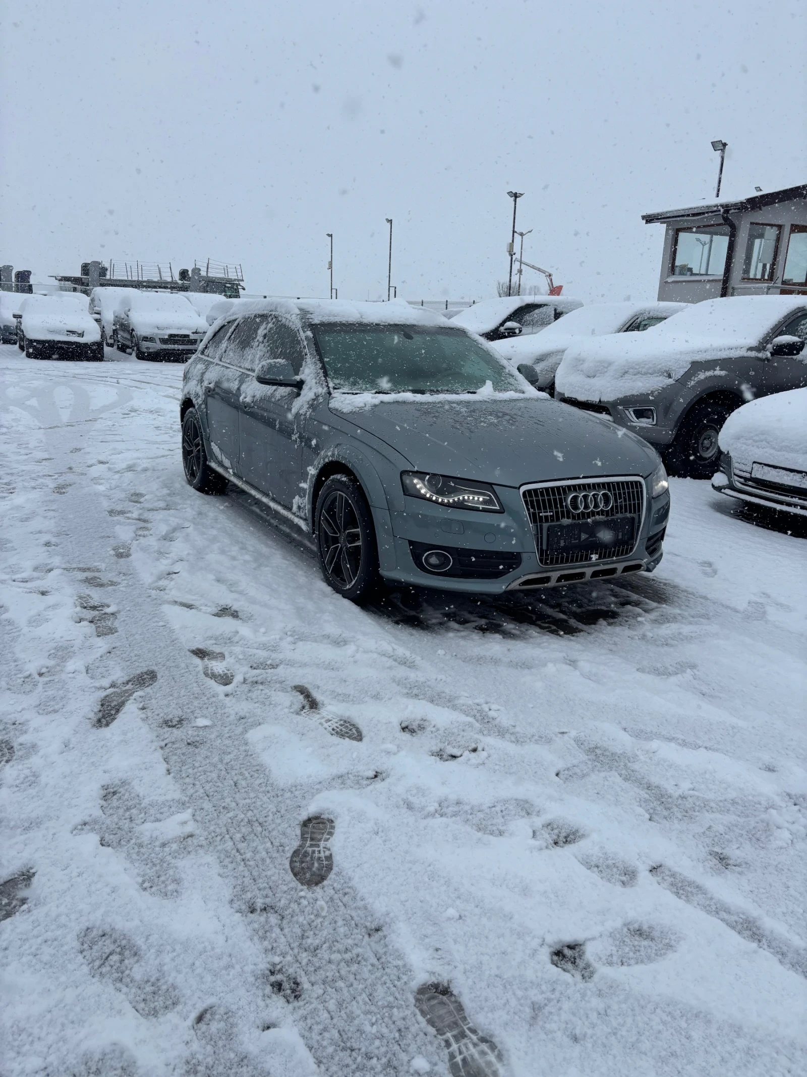 Audi A4 Allroad 30tdi, снимка 6 - Автомобили и джипове - 54011583