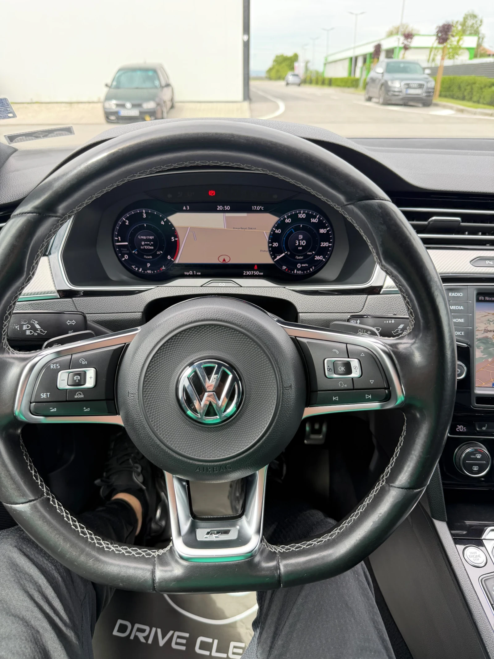 VW Passat 2.0 TDI 190 к.с. 4Motion R-Line DSG, снимка 9 - Автомобили и джипове - 54455369