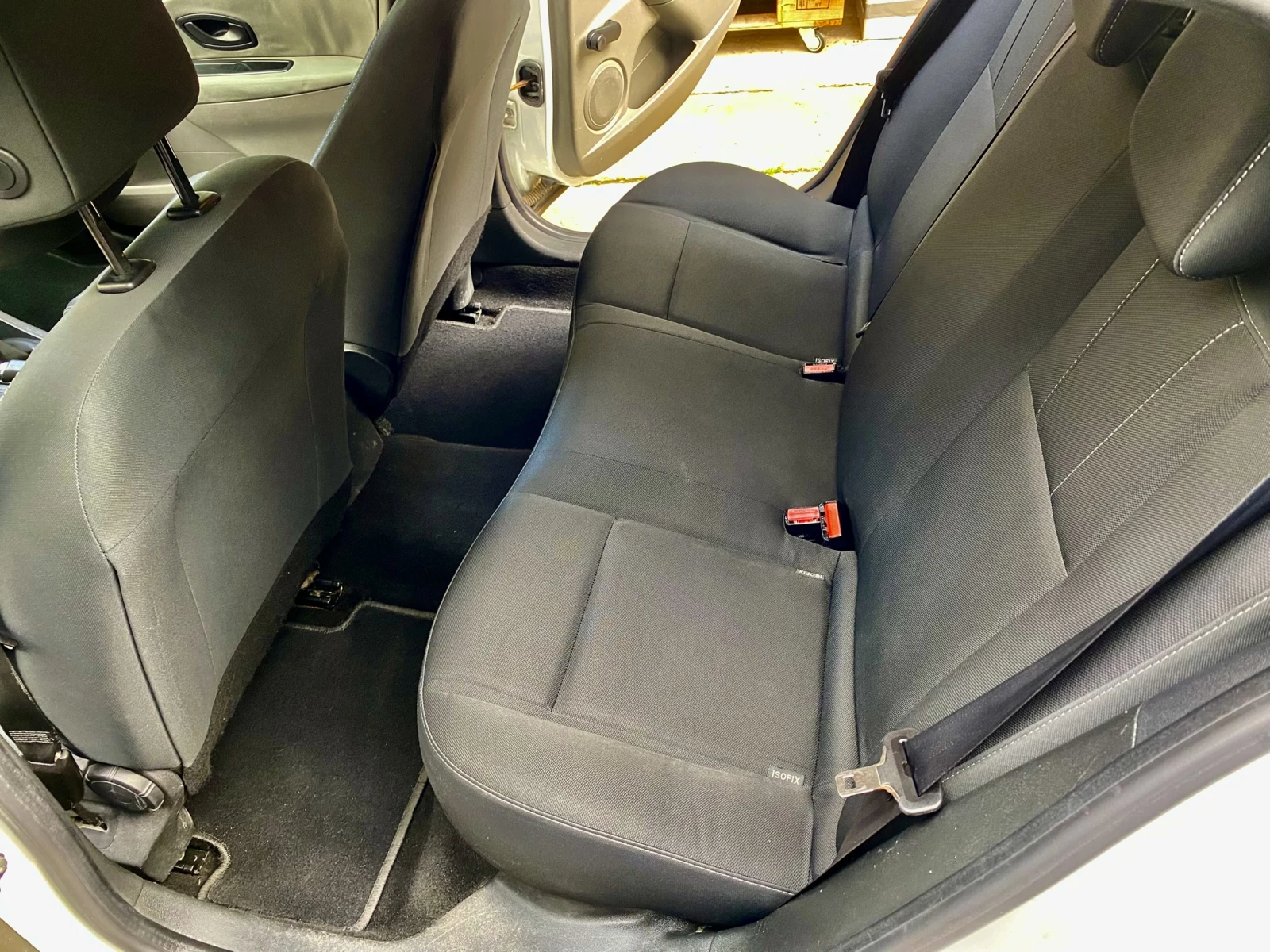 Renault Megane комби, снимка 15 - Автомобили и джипове - 54516274