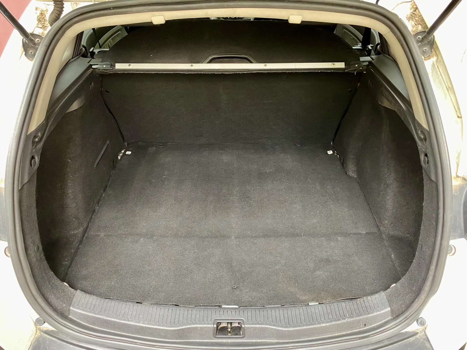Renault Megane комби, снимка 8 - Автомобили и джипове - 54516274