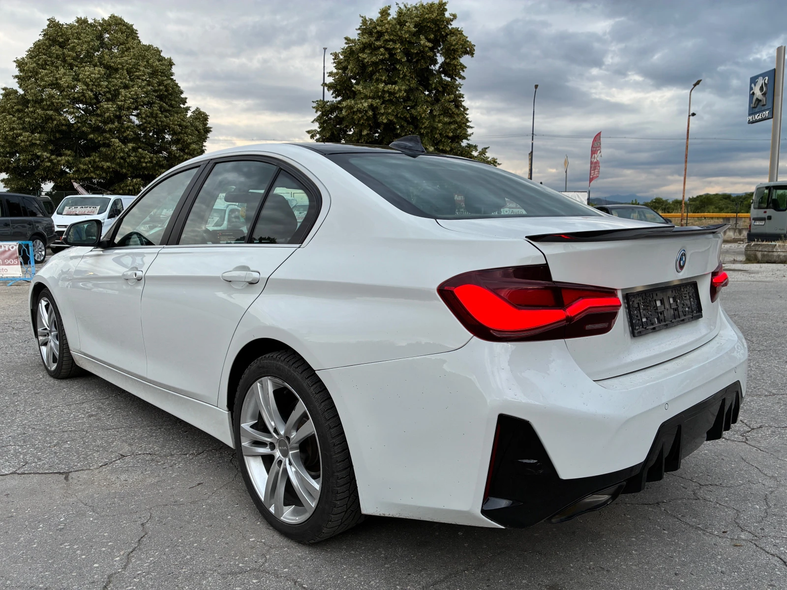 BMW 320 LCI M/Sport 2022год., снимка 6 - Автомобили и джипове - 54913173