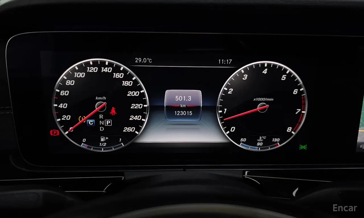 Mercedes-Benz E 400 4MATIC | DIGITAL | BURMESTER | PANO | DISTRONIC, снимка 7 - Автомобили и джипове - 55047332