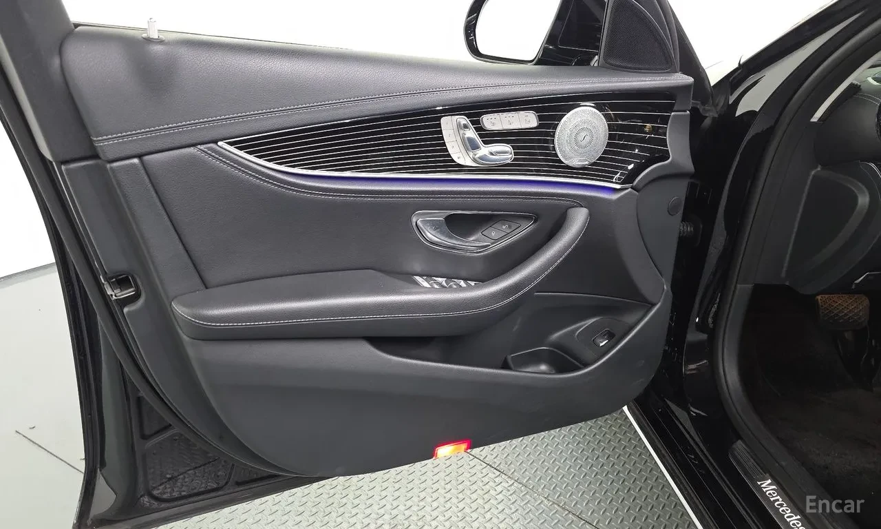 Mercedes-Benz E 400 4MATIC | DIGITAL | BURMESTER | PANO | DISTRONIC, снимка 14 - Автомобили и джипове - 55047332