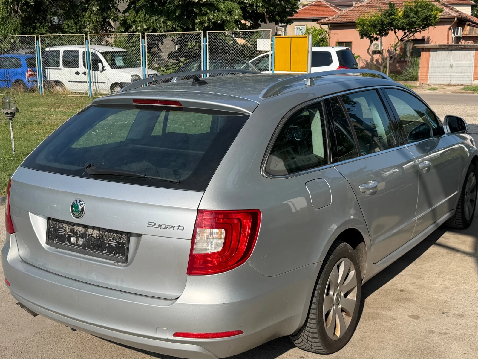 Skoda Superb 2.0TDI DSG, снимка 4 - Автомобили и джипове - 55151230