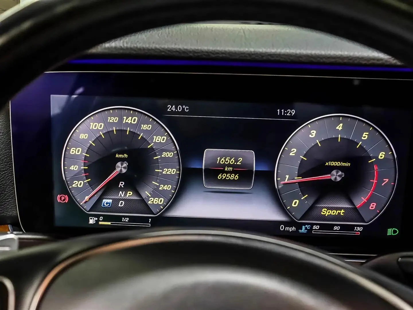 Mercedes-Benz E 300 LUXURY ЦЕНА ДО БЪЛГАРИЯ РЕГИСТРАЦИЯ & АВТОКРЕДИТ, снимка 9 - Автомобили и джипове - 55190308