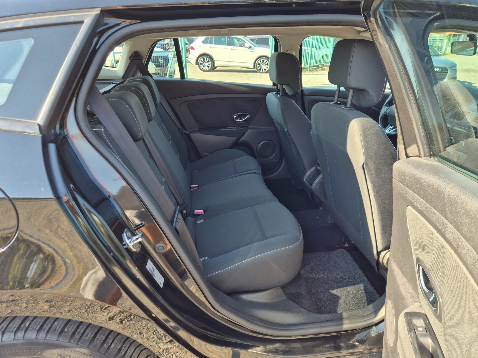 Renault Megane 1.5DCI 110�.�. | Mobile.bg � ����������� 10