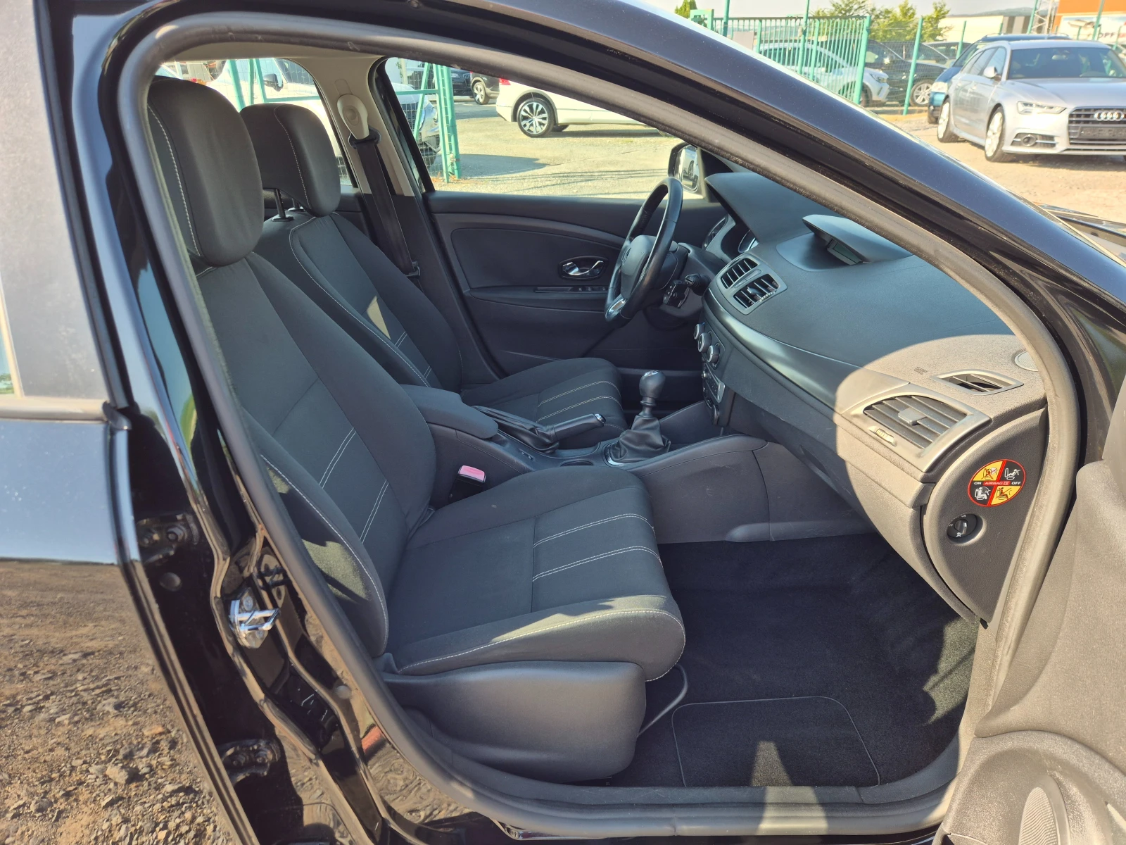 Renault Megane 1.5DCI 110�.�. | Mobile.bg � ����������� 9
