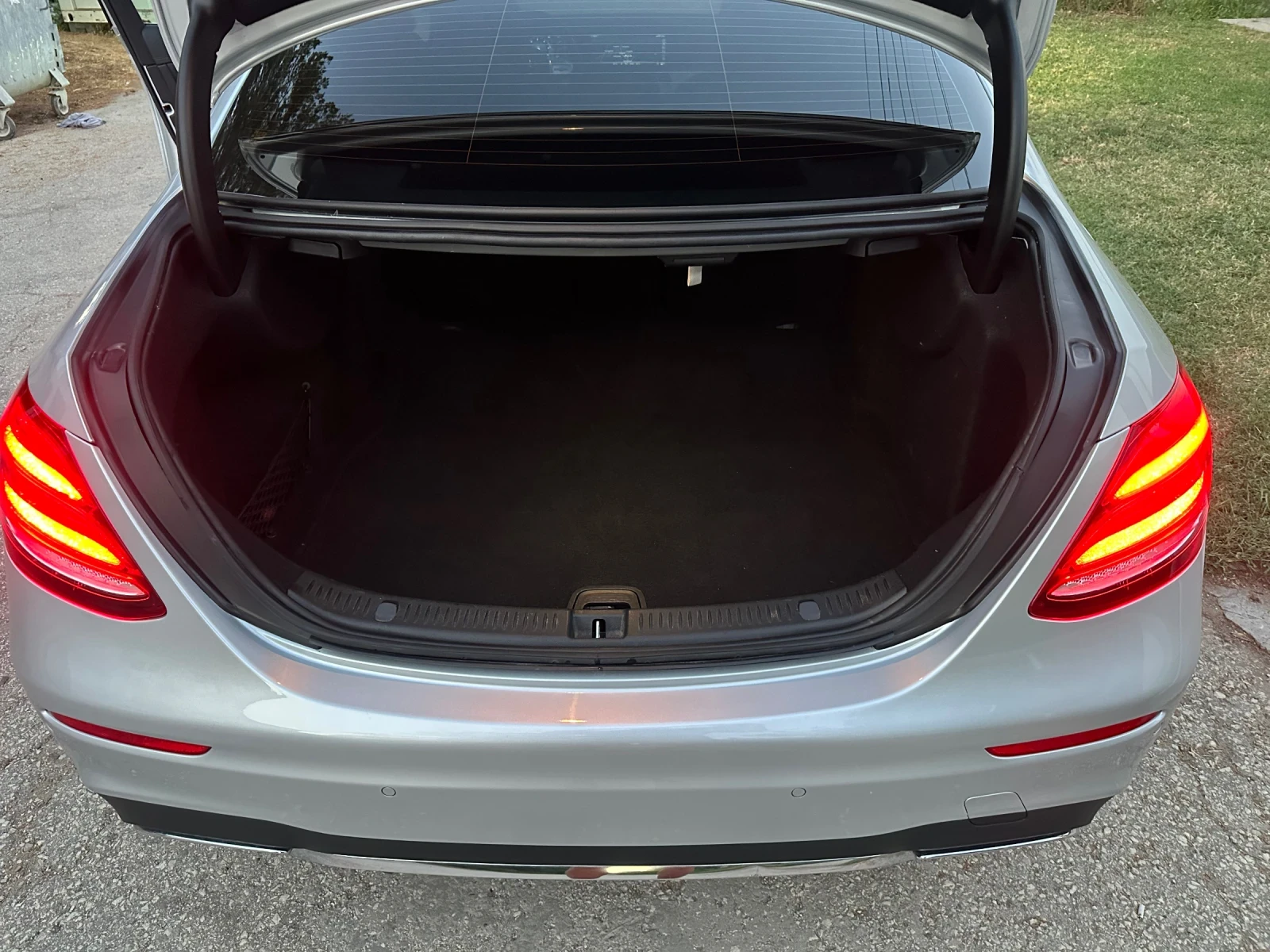 Mercedes-Benz E 220 ДИГИТАЛ, снимка 6 - Автомобили и джипове - 55737265
