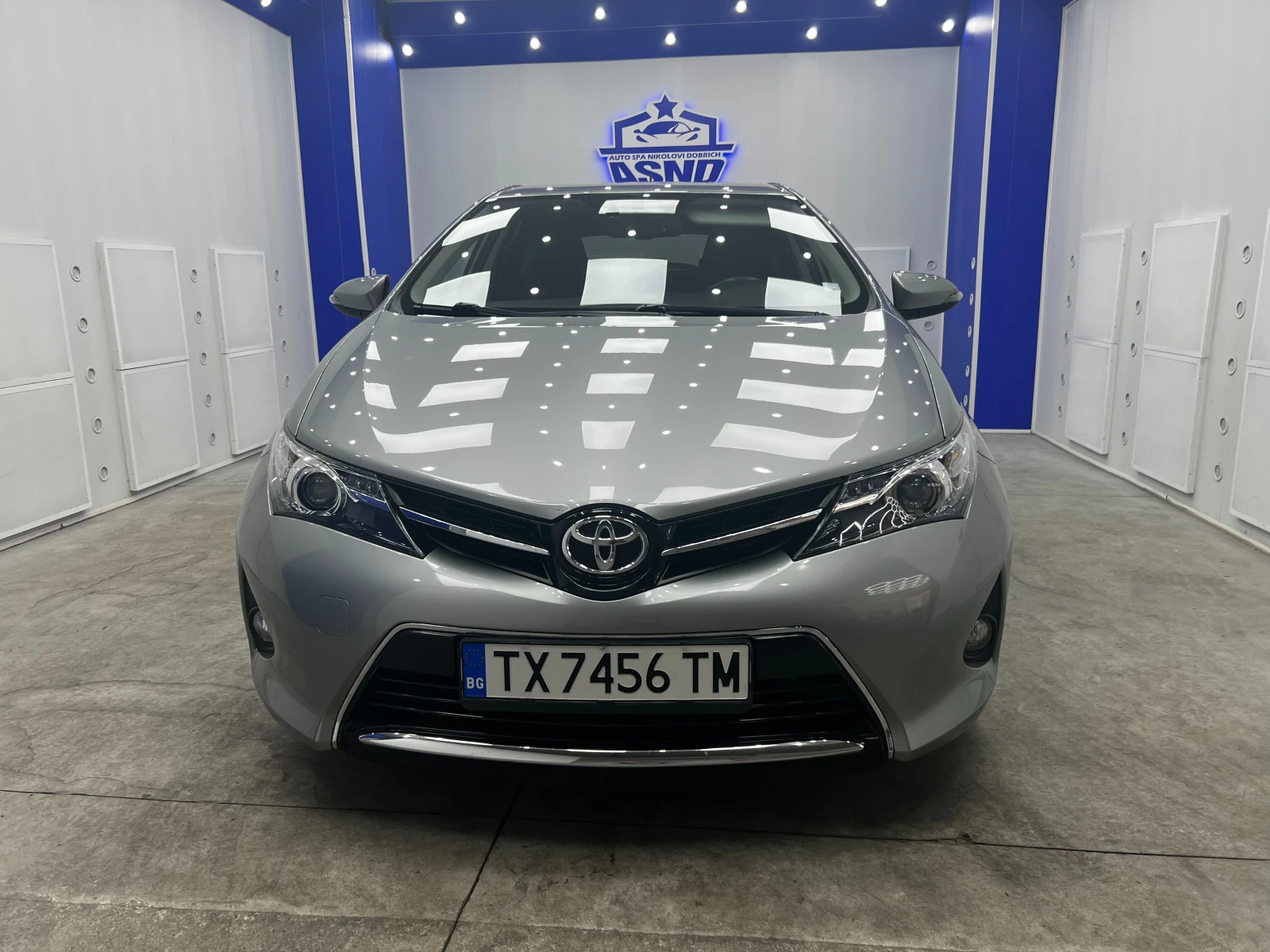 Toyota Auris RECARO / CARBON / КАТО НОВА, снимка 2 - Автомобили и джипове - 55767686